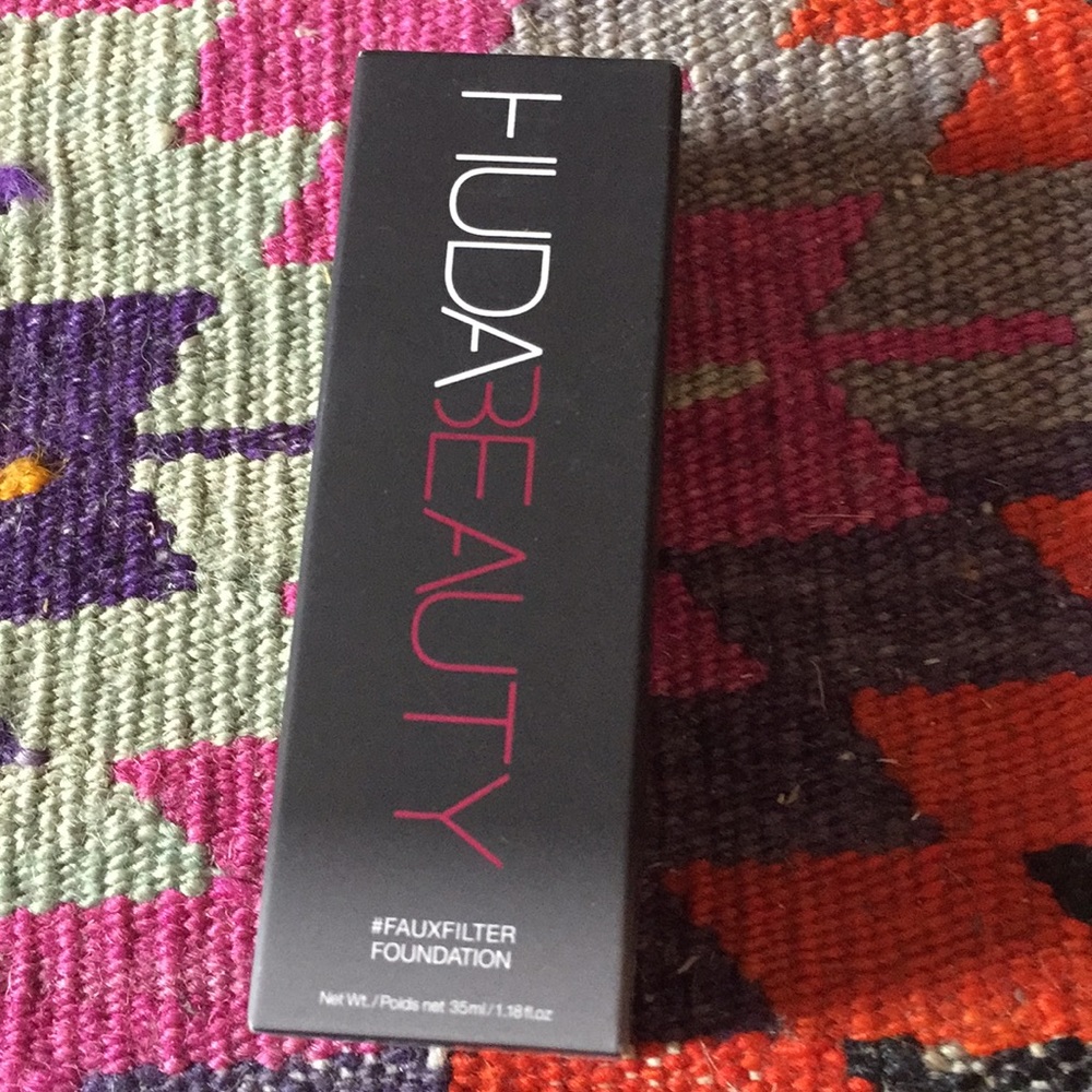 NEW! HUDA BEAUTY #FauxFilter Foundation in Nutmeg